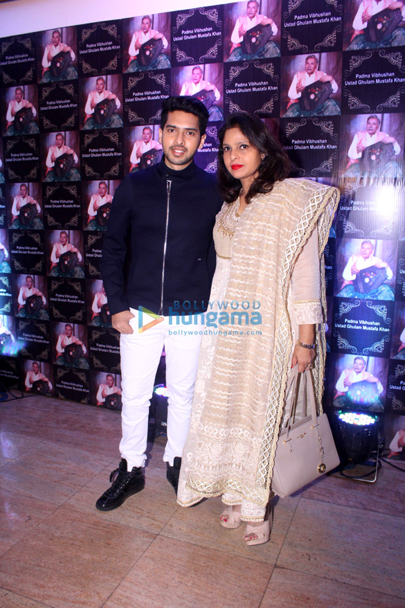 celebs grace ustad ghulam mustafa khans 87th birthday celebration 3