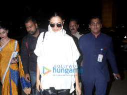 Deepika Padukone, Kangana Ranaut and others snapped at the airport