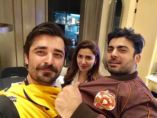 Fawad Khan and Mahira Khan have a Humsafar reunion 