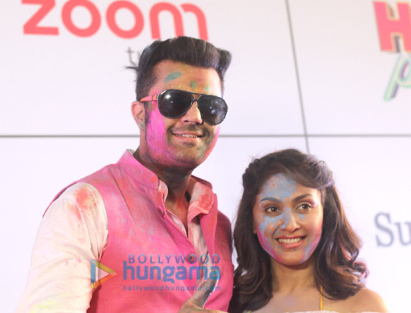 huma urvashi manish grace the zoom holi party 2018 7