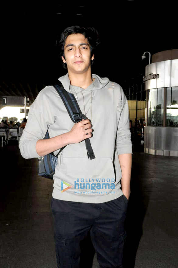 ileana dcruz and ahaan panday snapped at the airport 2