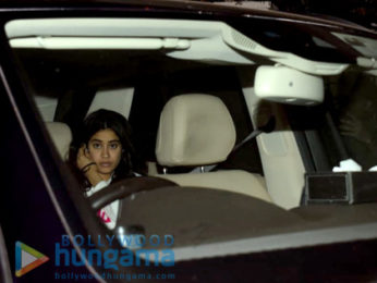 Janhvi Kapoor and Khushi Kapoor snapped at Arjun Kapoor's house