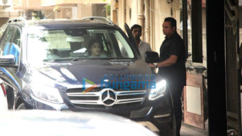 Janhvi Kapoor spotted at gym in Bandra