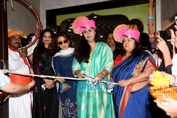 juhi chawla jackie shroff and others attend mumbai edition 1