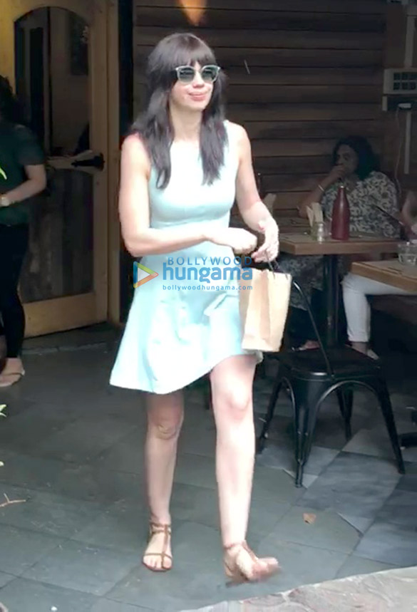 kalki koechlin snapped at farmers cafe bandra 2