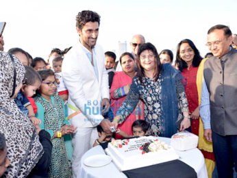 Kunal Kapoor snapped at Wadia Gold Cup 2018 with Wadia Hospital patients