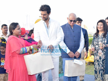 Kunal Kapoor snapped at Wadia Gold Cup 2018 with Wadia Hospital patients