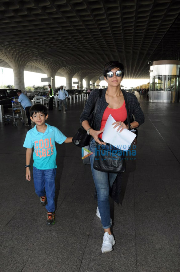malaika arora kartik aaryan and others snapped at the airport 3