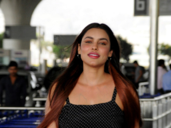 Malaika Arora, Manisha Koirala and others snapped at the airport