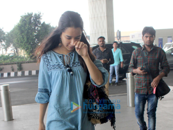 Shraddha Kapoor, Shriya Saran and others snapped at the airport