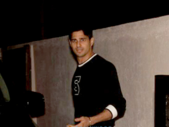 Sidharth Malhotra spotted at Matrix office in Bandra