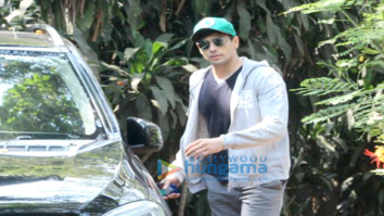 Sidharth Malhotra spotted at dance class in Bandra