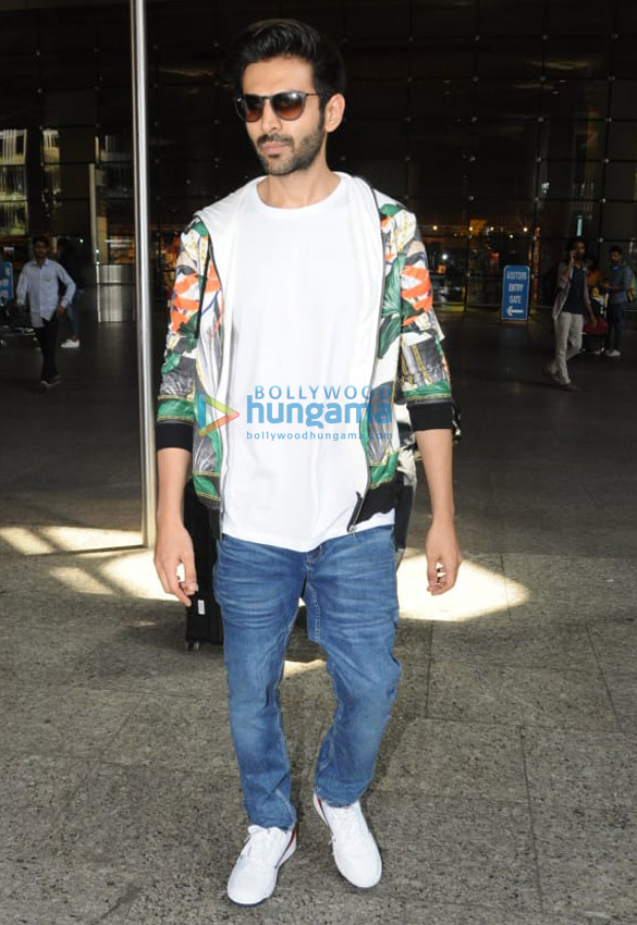 sophie choudry gurmeet choudhary and others snapped at the airport 002