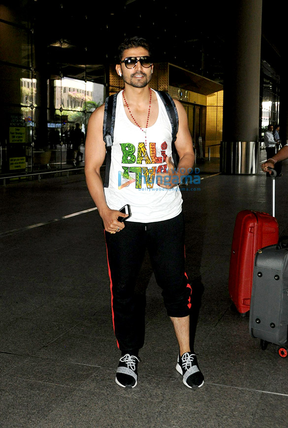 sophie choudry gurmeet choudhary and others snapped at the airport 3
