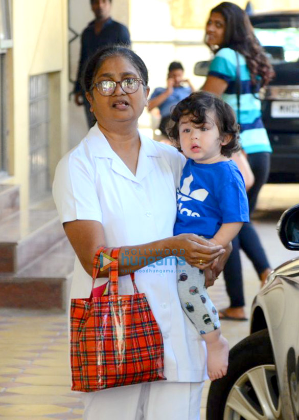 taimur ali khan spotted at play school in bandra 5 2