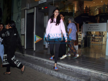 Tiger Shroff, Disha Patani and others snapped at Juhu PVR