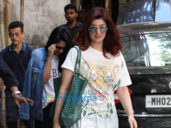 Twinkle Khanna snapped with her sister Rinke Khanna at Kromakay salon in Juhu