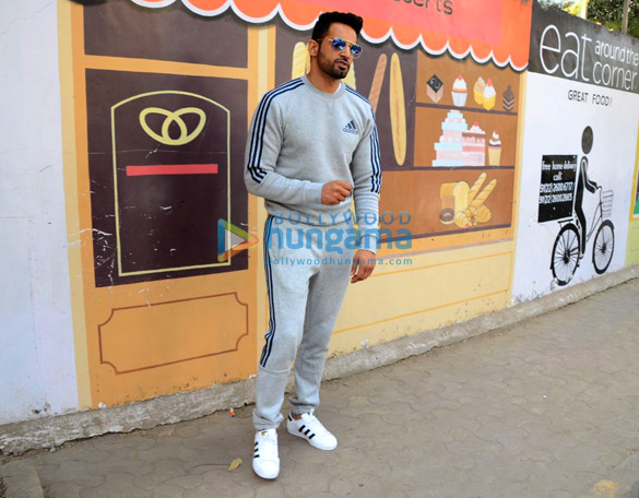 upen patel spotted at a cafe in bandra 4