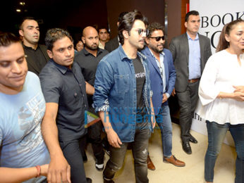 Varun Dhawan graces the song launch from the film October