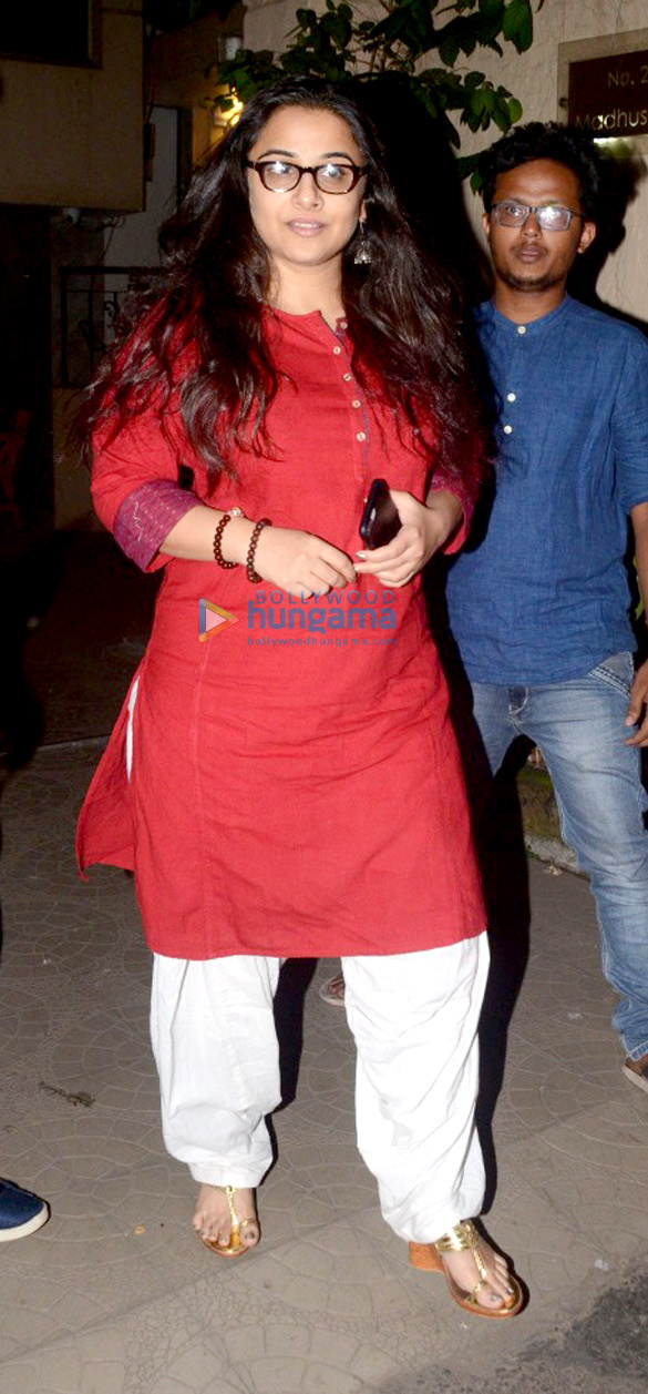 vidya balan snapped in bandra 4 3