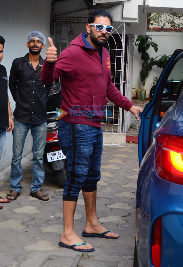 Yuvraj Singh and Angad Bedi spotted at cafe in Bandra