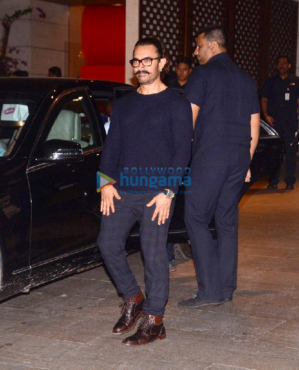 aamir khan sachin tendulkar and john abraham at the ambani party for olympics committee 1