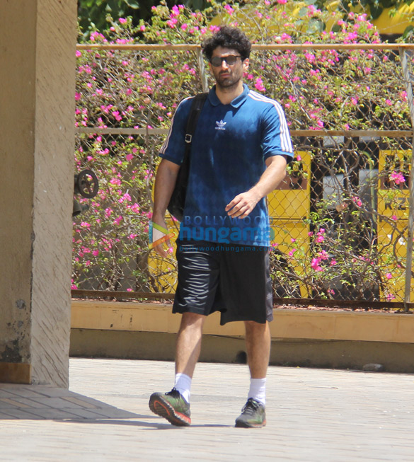 Aditya Roy Kapur spotted at Bandra Aditya Roy Kapur spotted at Bandra