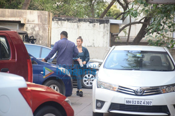 alia bhatt snapped post a gym session in bandra 2