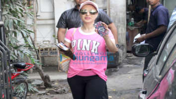 Ameesha Patel spotted at Kromakay salon in Juhu