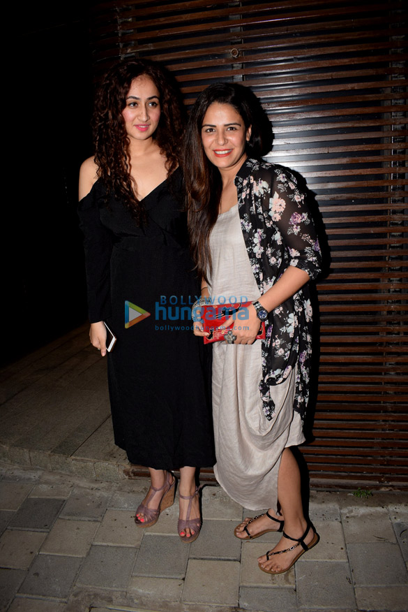 celebs grace jeetendras birthday celebrations in juhu 5