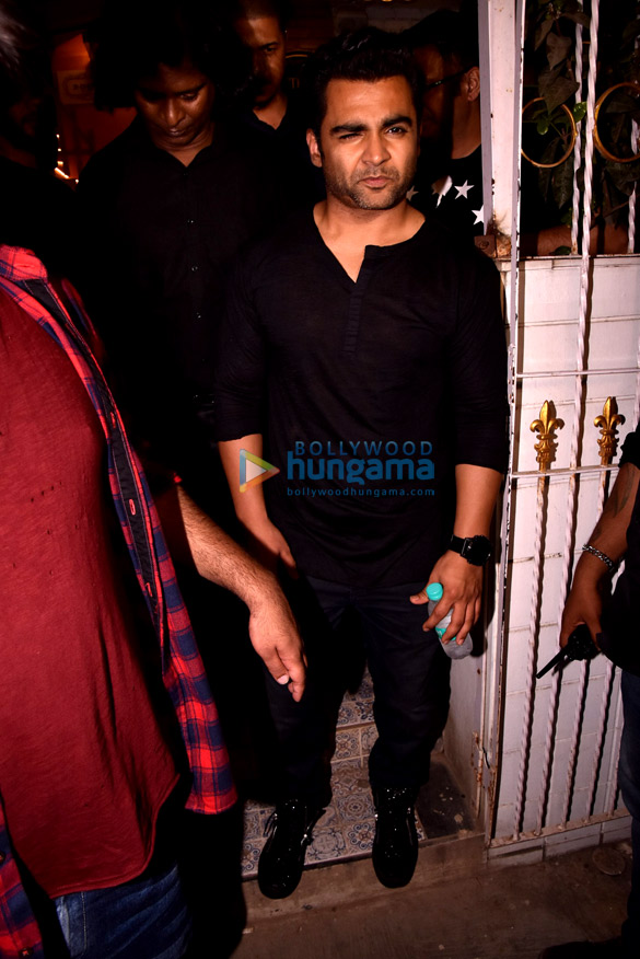 celebs snapped at grandmamas cafe 8