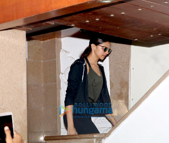deepika padukone spotted at a clinic in bandra 3