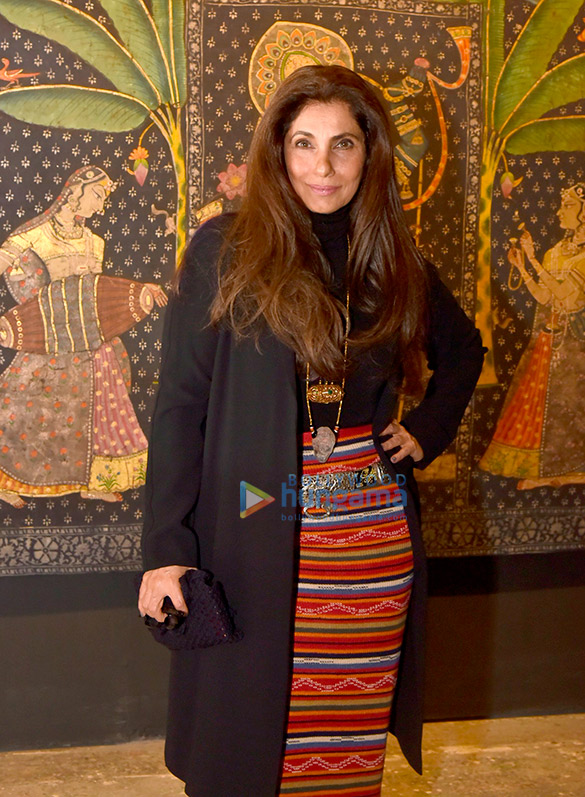 Dimple Kapadia graces Pichvai Exhibition curated by Pooja Singhal