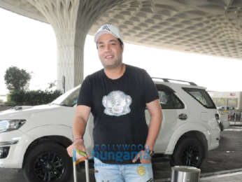 Disha Patani and Varun Sharma snapped at the airport (6)