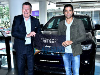 Farhan Akhtar promotes Jeep