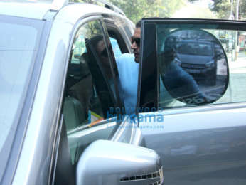 Farhan Akhtar spotted at Khar