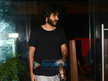 Harshvardhan Kapoor and Aalia Bedi snapped at Silver Beach Cafe in Juhu