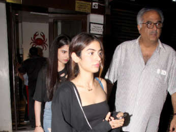 Janhvi Kapoor and Khushi Kapoor snapped at Bastian