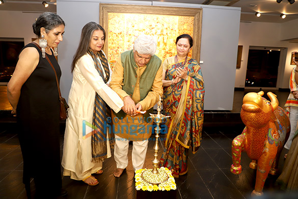javed akhtar and shabana azmi inaugurate acclaimed artist seema kohlis show 3