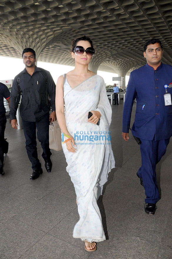 Kangana Ranaut, Anushka Sharma and others snapped at the airport