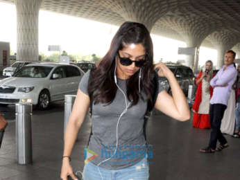 Kangana Ranaut, Anushka Sharma and others snapped at the airport