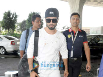 Kareena Kapoor Khan, Daisy Shah, Sophie Choudry and Ayushmann Khurrana snapped at the airport