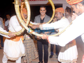 Akshay Kumar and Kareena Kapoor Khan attends the Lokmat Maharashtrian Of The year Awards 2018