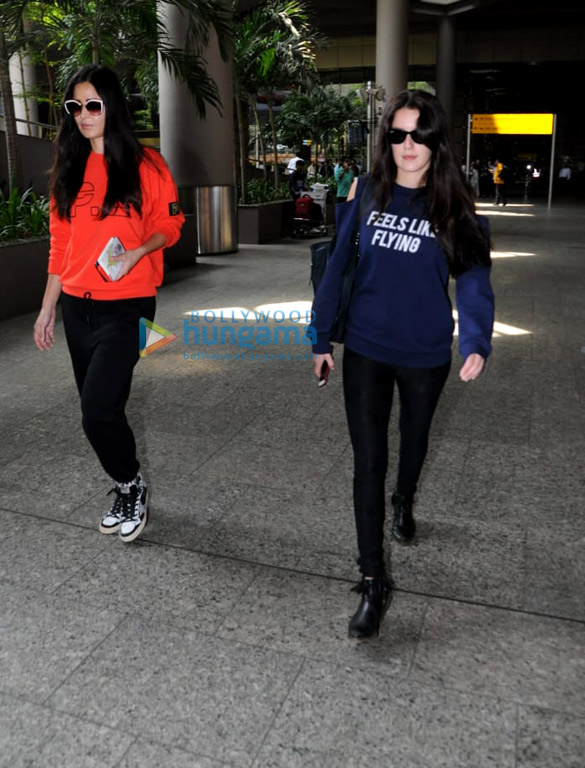katrina kaif and sister isabel kaif snapped at the airport returning from london 5