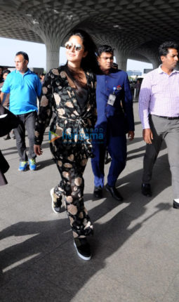 Katrina Kaif snapped at the airport while heading to Delhi