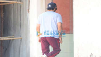Ranbir Kapoor spotted at a clinic in Bandra