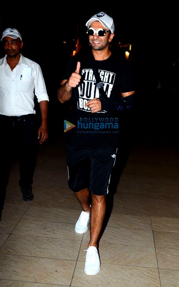 ranveer singh spotted at otters club in bandra 3 2