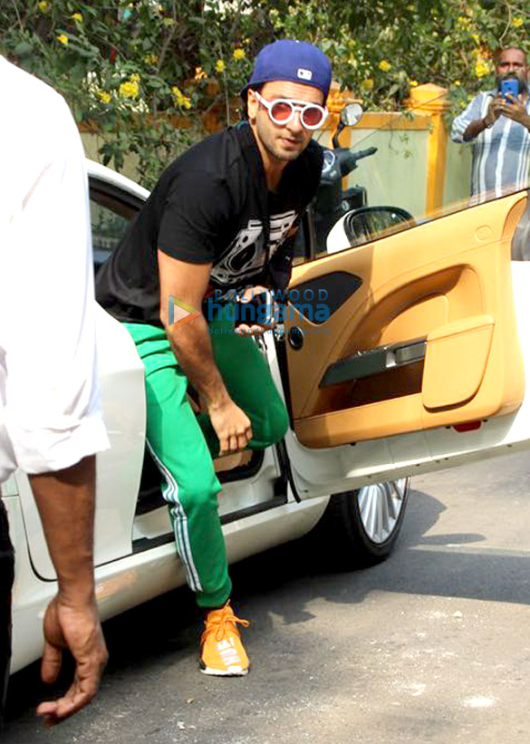 ranveer singh spotted at a salon 2