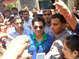 Sachin Tendulkar snapped meeting fans on his birthday