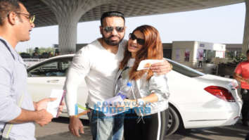 Salman Khan, Ramesh Tauraani, Jacqueline Fernandez snapped leaving for Daa Daabang tour in Delhi